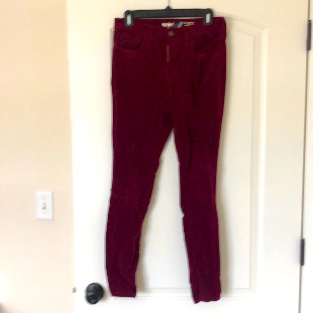 Mossimo Burgundy pants, size 8